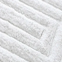 Diagonal Racetrack 100% Cotton Reversible Bath Rug White By Knightsbridge -Avanti Sales Shop GUEST 4283cc60 662e 427f a6ea b0a1c6cb2214